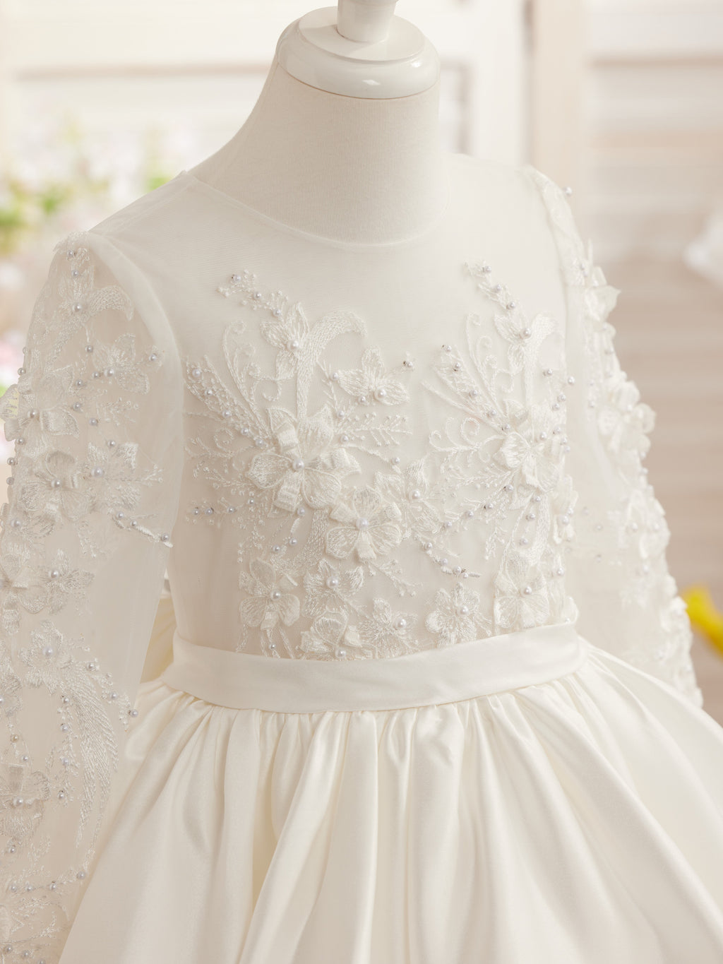 Vestido de niña de las flores asimétrico de satén con corte A
