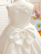 Duchesse-Linie/Princess-Linie Satin Sweep/Pinsel zug Blumenmädchenkleid 