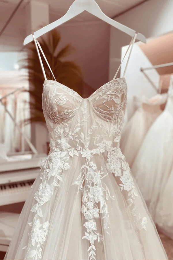 Prinzessin Spitze Brautkleid Braut Robe 2024 Vestido Spaghetti-Trägern Kapelle Zug Champagner Tüll Brautkleid 
