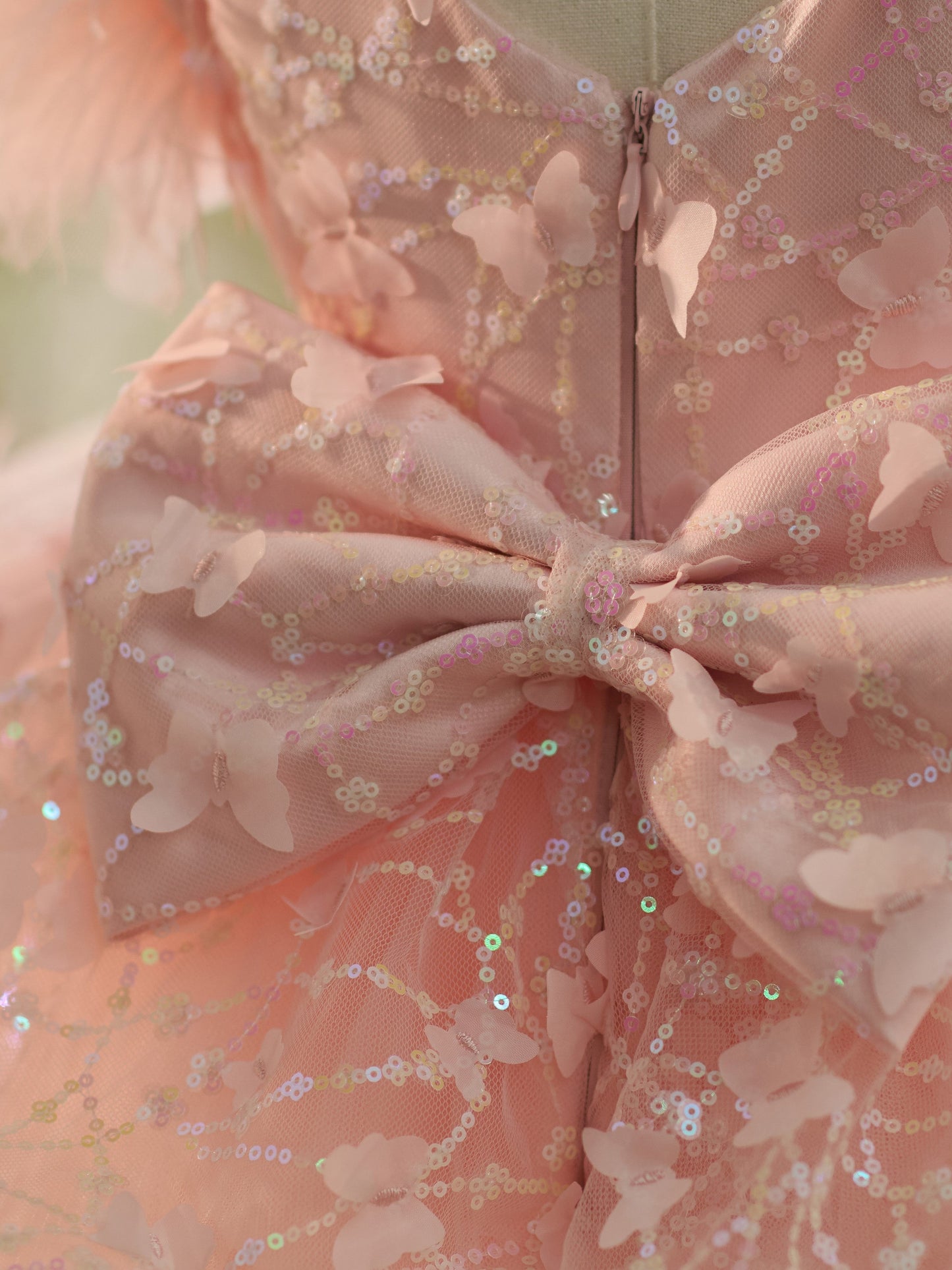 Knielanges Partykleid zum 1. Geburtstag mit Pailletten und Tüll 