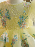 Knielanges Babykleid aus Tüll mit Blumenstickerei und Puffärmeln 