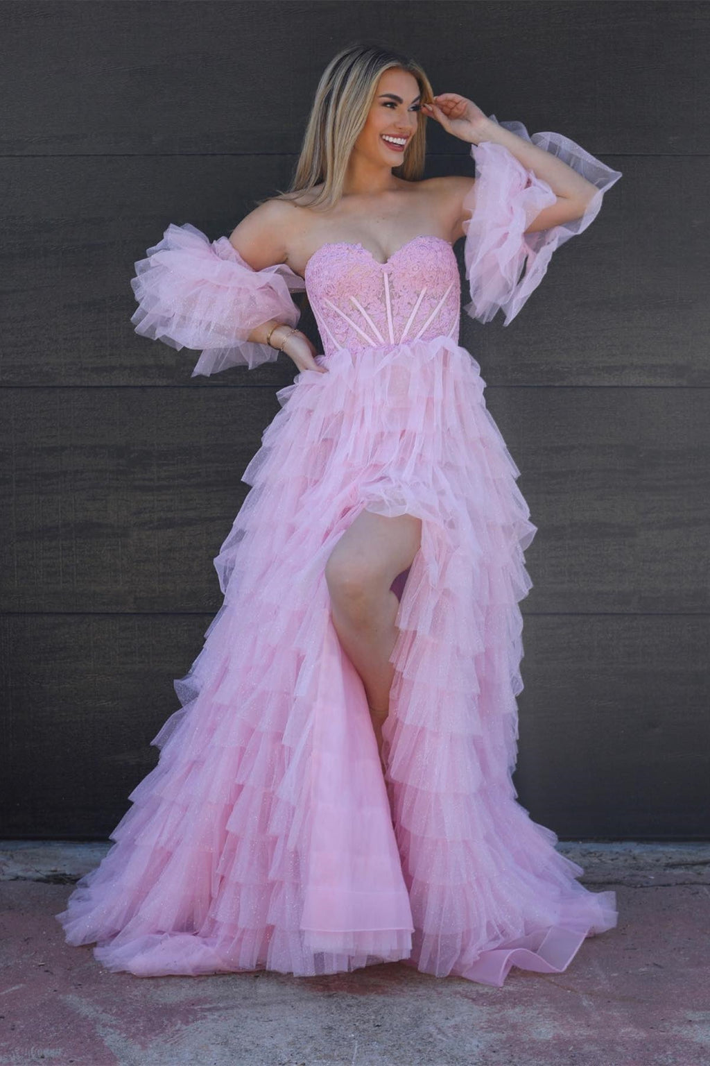 Lilian | Vestido de fiesta de tul con purpurina, corte en A y escote en forma de corazón con abertura