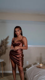 Braunes Spaghettiträger Seidenkleid Sexy Homecoming Kleid Y352