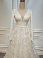 Vestido de novia elegante de corte A con mangas largas y escote en V para playa WD551
