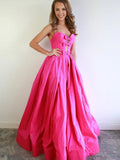 Sloane | Elegante vestido de fiesta fucsia con escote en A y escote corazón. Vestido de noche de satén.