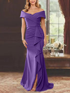 Vestidos para madre de la novia con corte tubo, hombros descubiertos, sin mangas, largo hasta el suelo y volantes