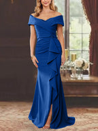 Vestidos para madre de la novia con corte tubo, hombros descubiertos, sin mangas, largo hasta el suelo y volantes