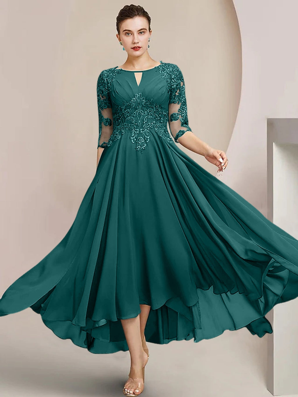 Vestidos de madre de la novia de corte A/princesa con escote redondo y largo hasta la rodilla