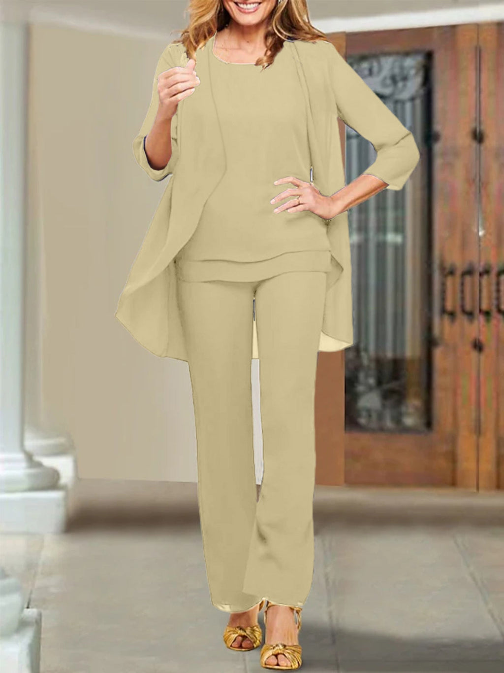 Trajes de pantalón para madre de la novia con escote redondo de gasa