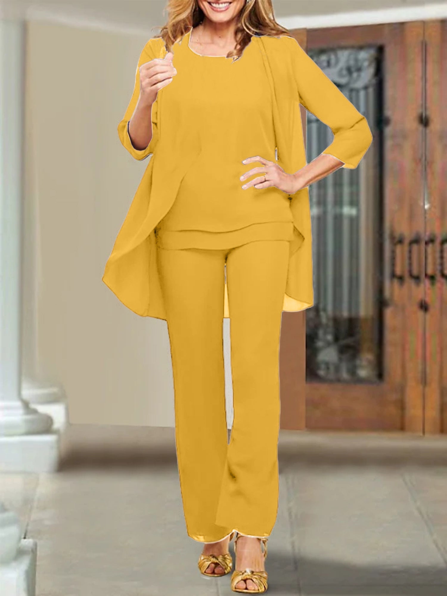 Trajes de pantalón para madre de la novia con escote redondo de gasa