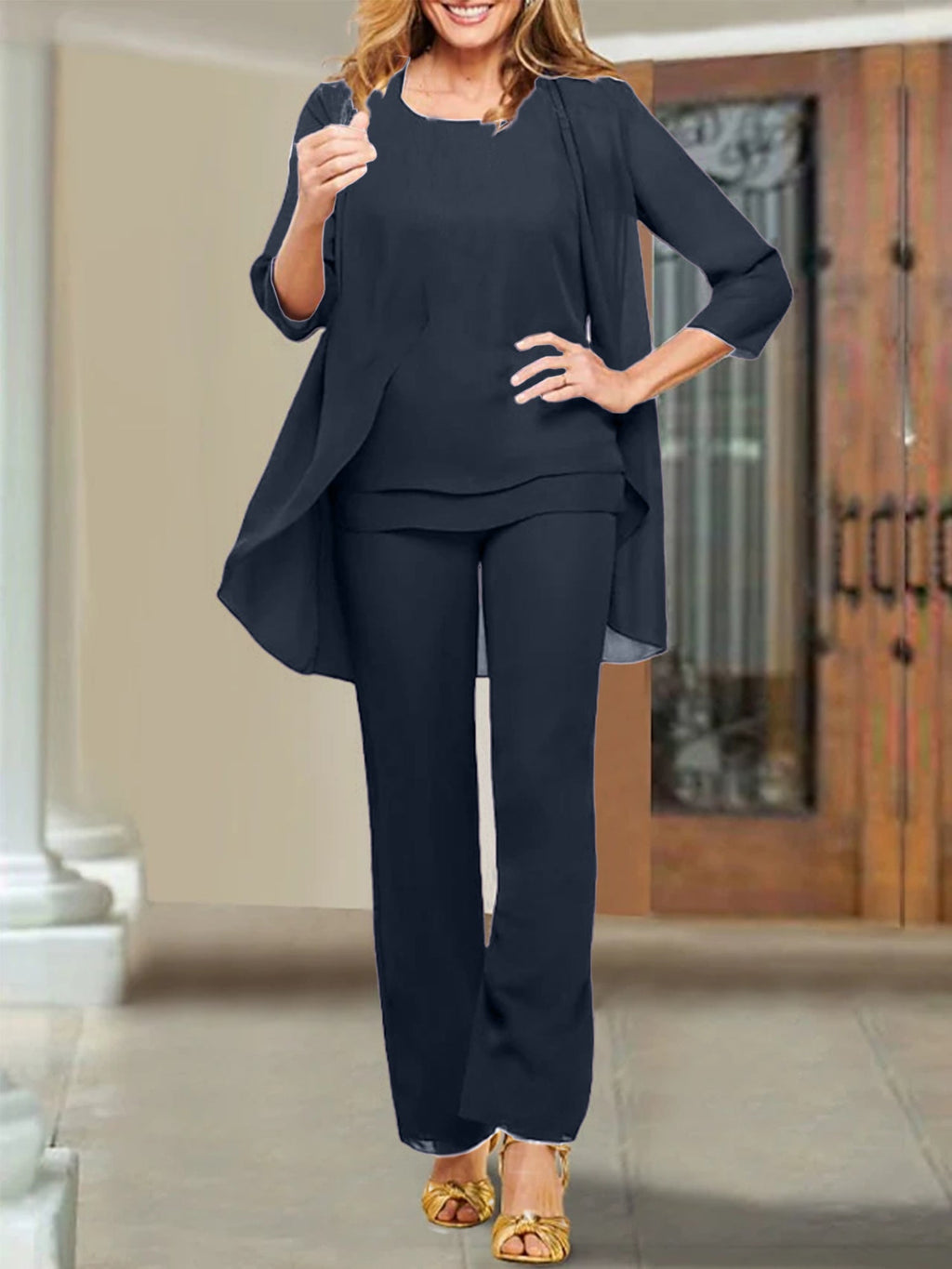 Trajes de pantalón para madre de la novia con escote redondo de gasa