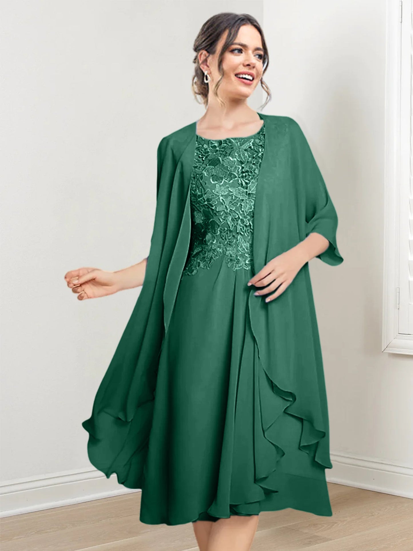 Vestidos de madre de la novia de corte A/princesa con escote redondo y largo hasta la rodilla
