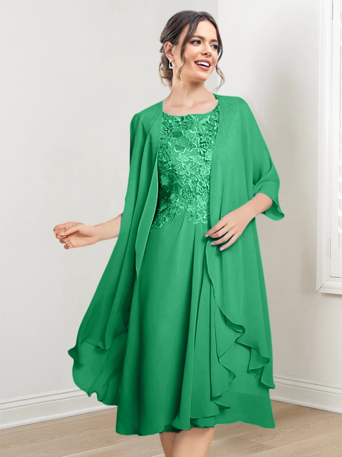 Vestidos de madre de la novia de corte A/princesa con escote redondo y largo hasta la rodilla