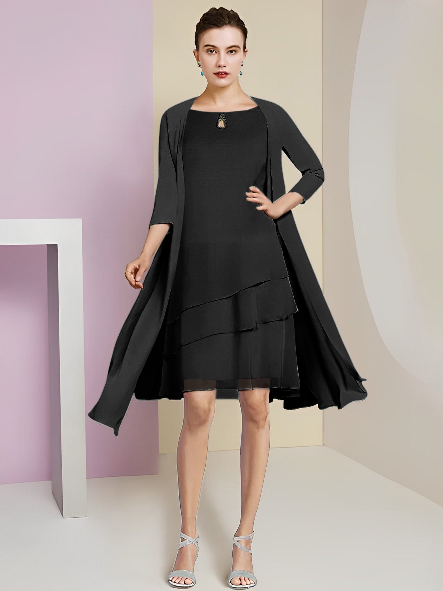 Vestidos de madre de la novia de corte A/princesa con escote joya y largo hasta la rodilla