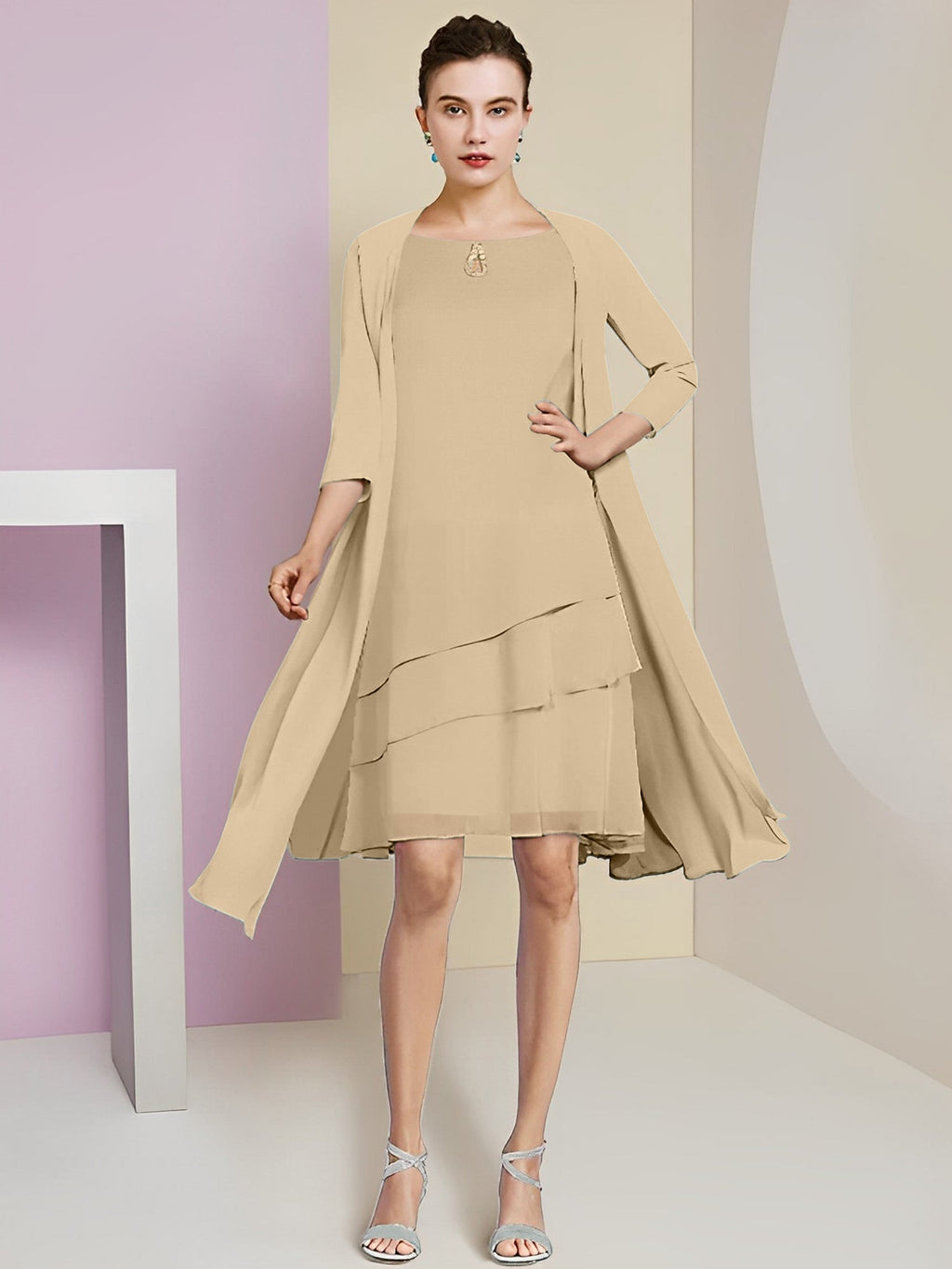 Vestidos de madre de la novia de corte A/princesa con escote joya y largo hasta la rodilla