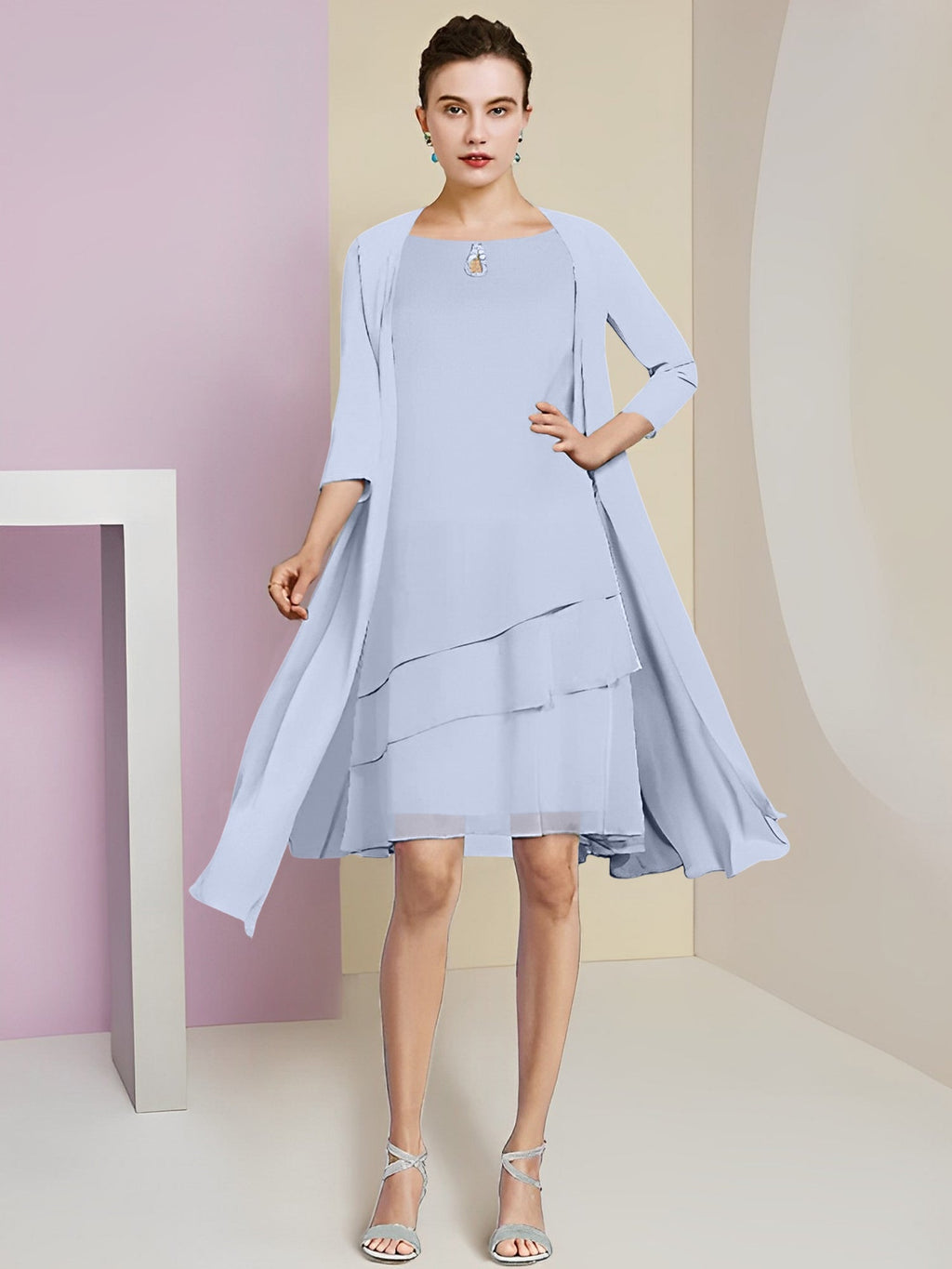 Vestidos de madre de la novia de corte A/princesa con escote joya y largo hasta la rodilla
