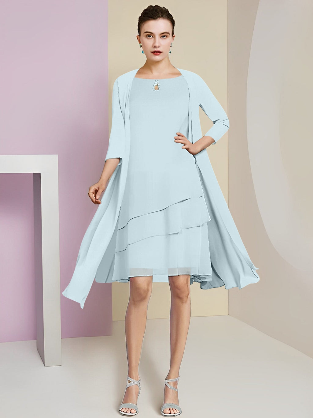 Vestidos de madre de la novia de corte A/princesa con escote joya y largo hasta la rodilla
