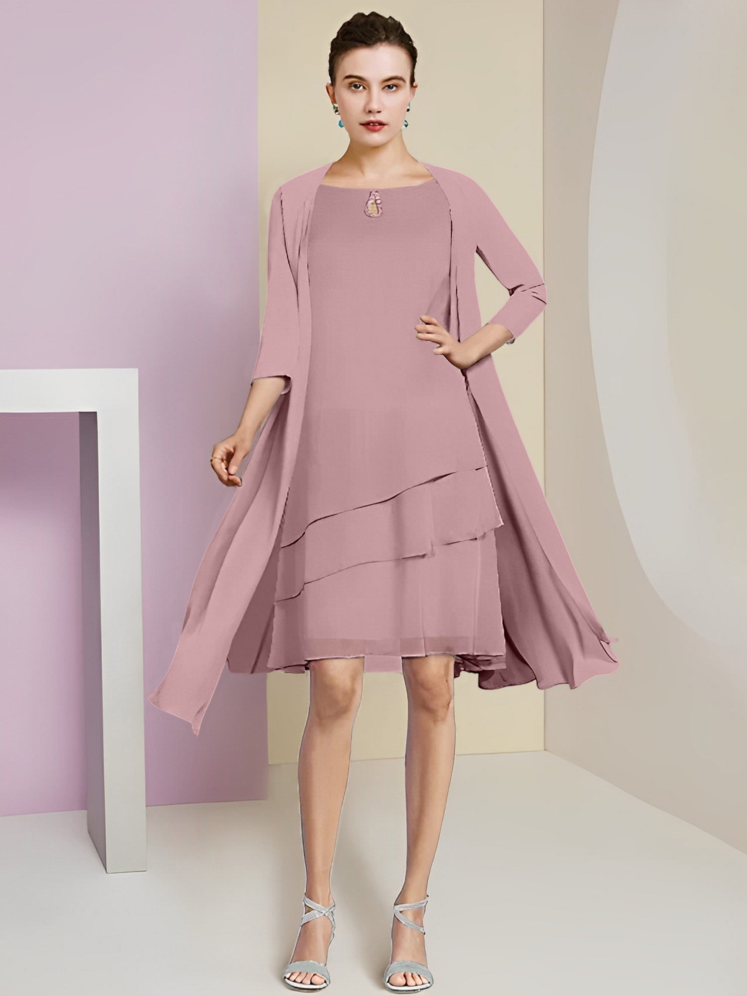 Vestidos de madre de la novia de corte A/princesa con escote joya y largo hasta la rodilla