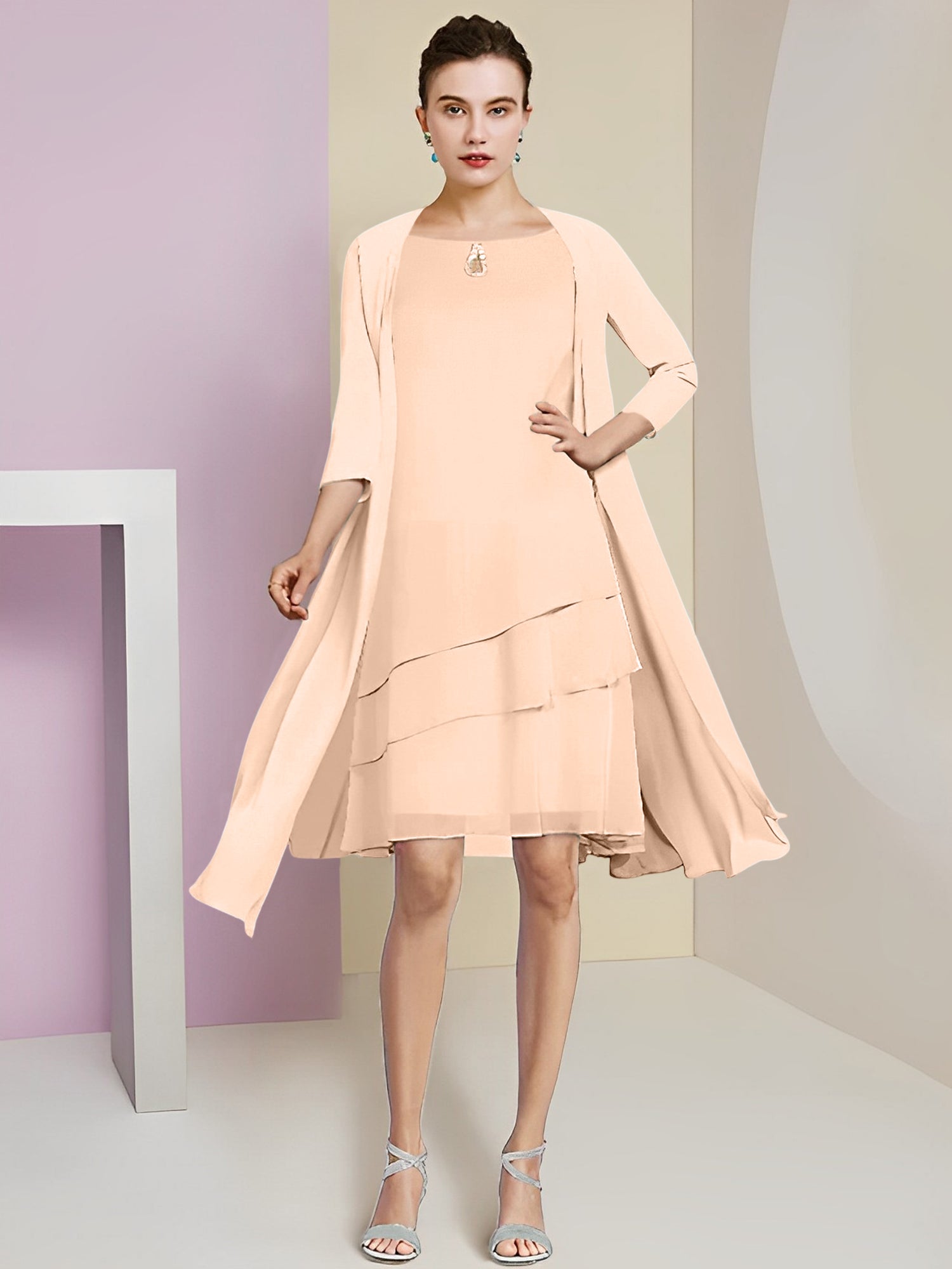 Vestidos de madre de la novia de corte A/princesa con escote joya y largo hasta la rodilla