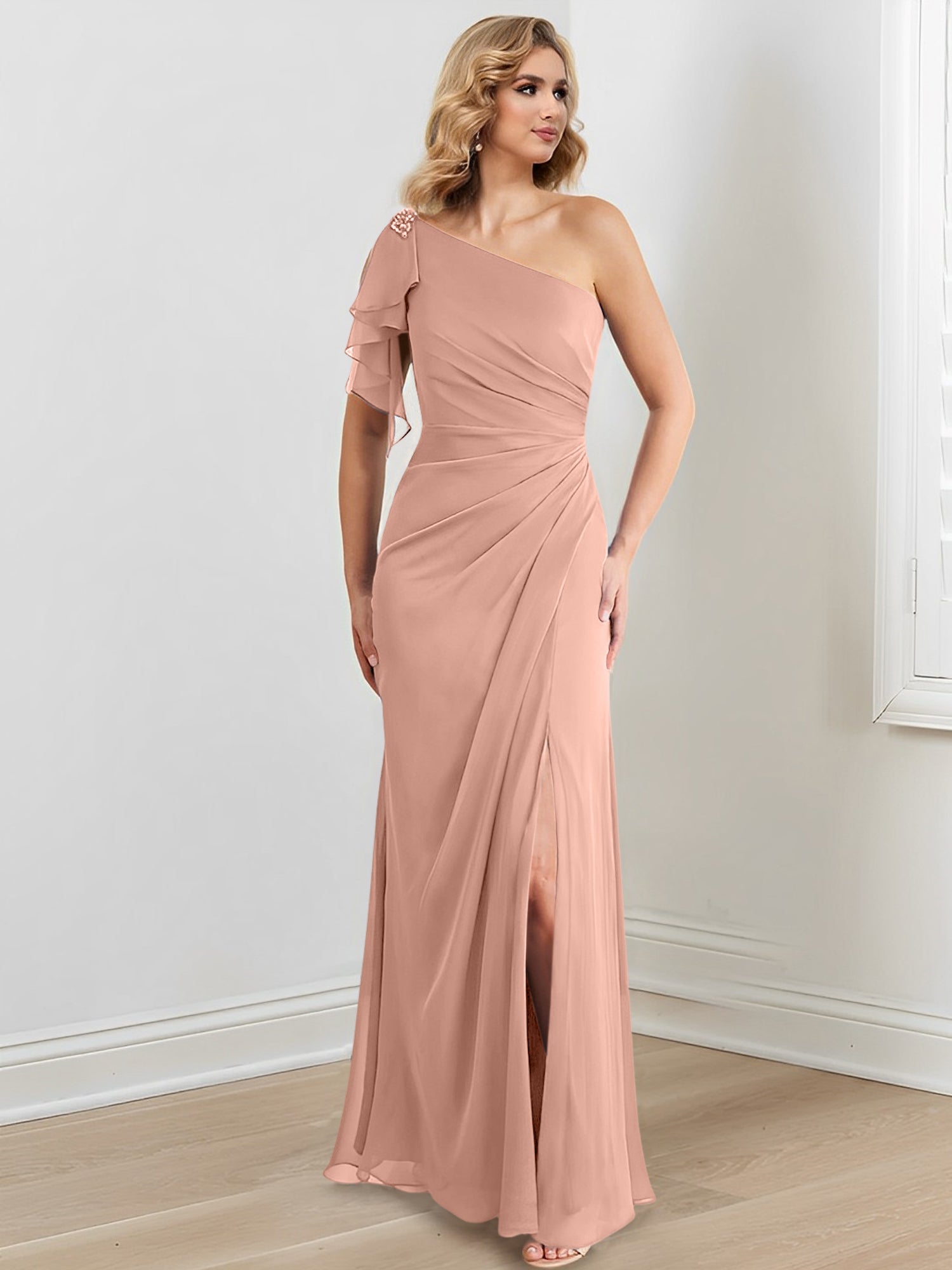 Vestidos para madre de la novia con corte tubo/columna, un hombro al aire y largo hasta el suelo