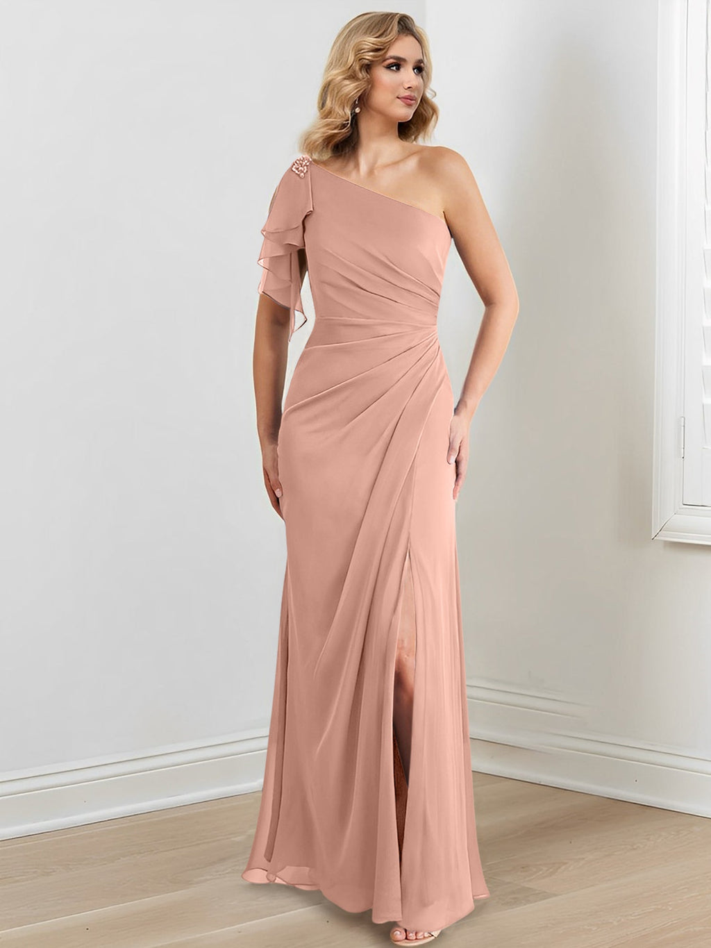 Vestidos para madre de la novia con corte tubo/columna, un hombro al aire y largo hasta el suelo