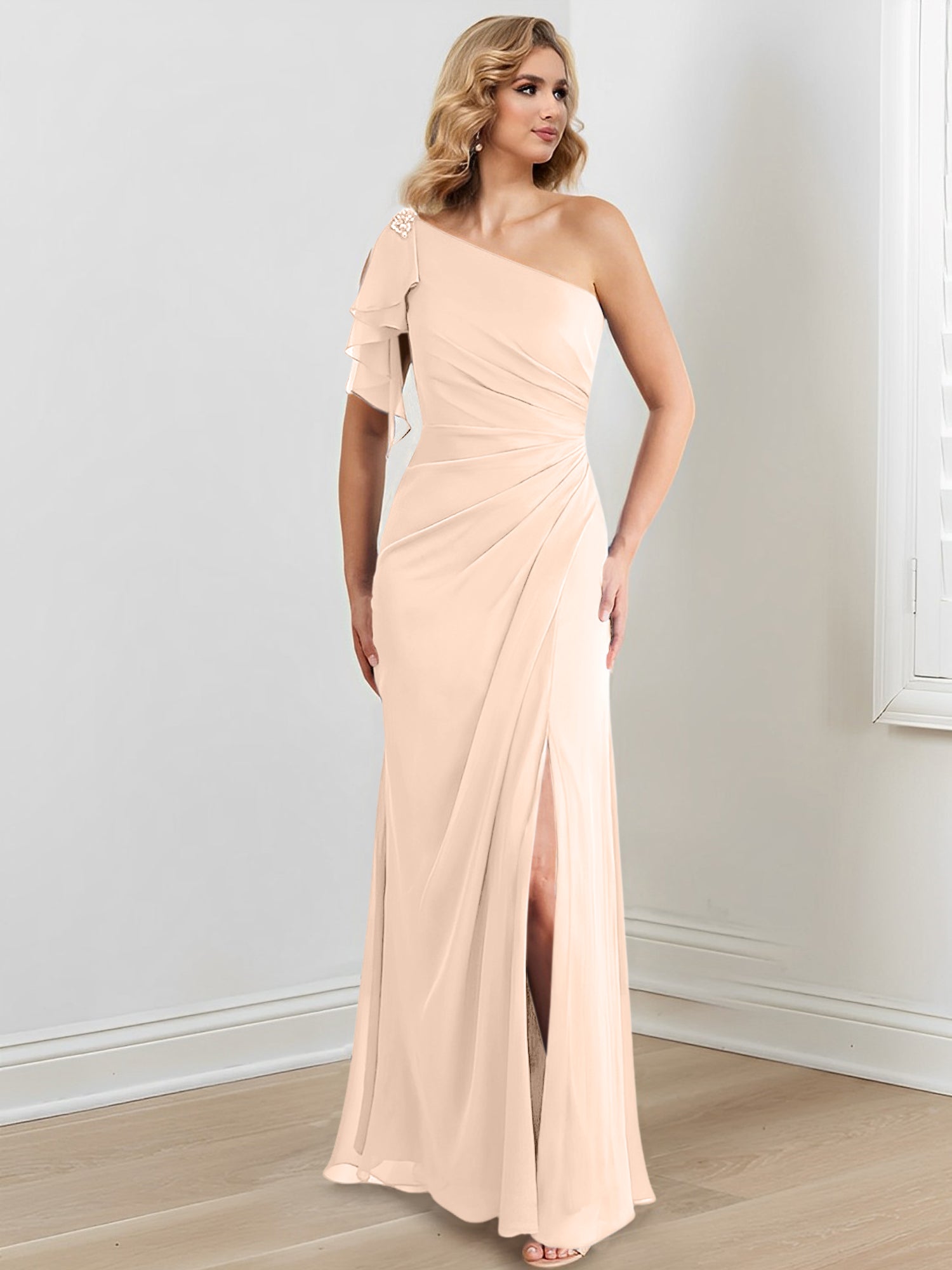 Vestidos para madre de la novia con corte tubo/columna, un hombro al aire y largo hasta el suelo