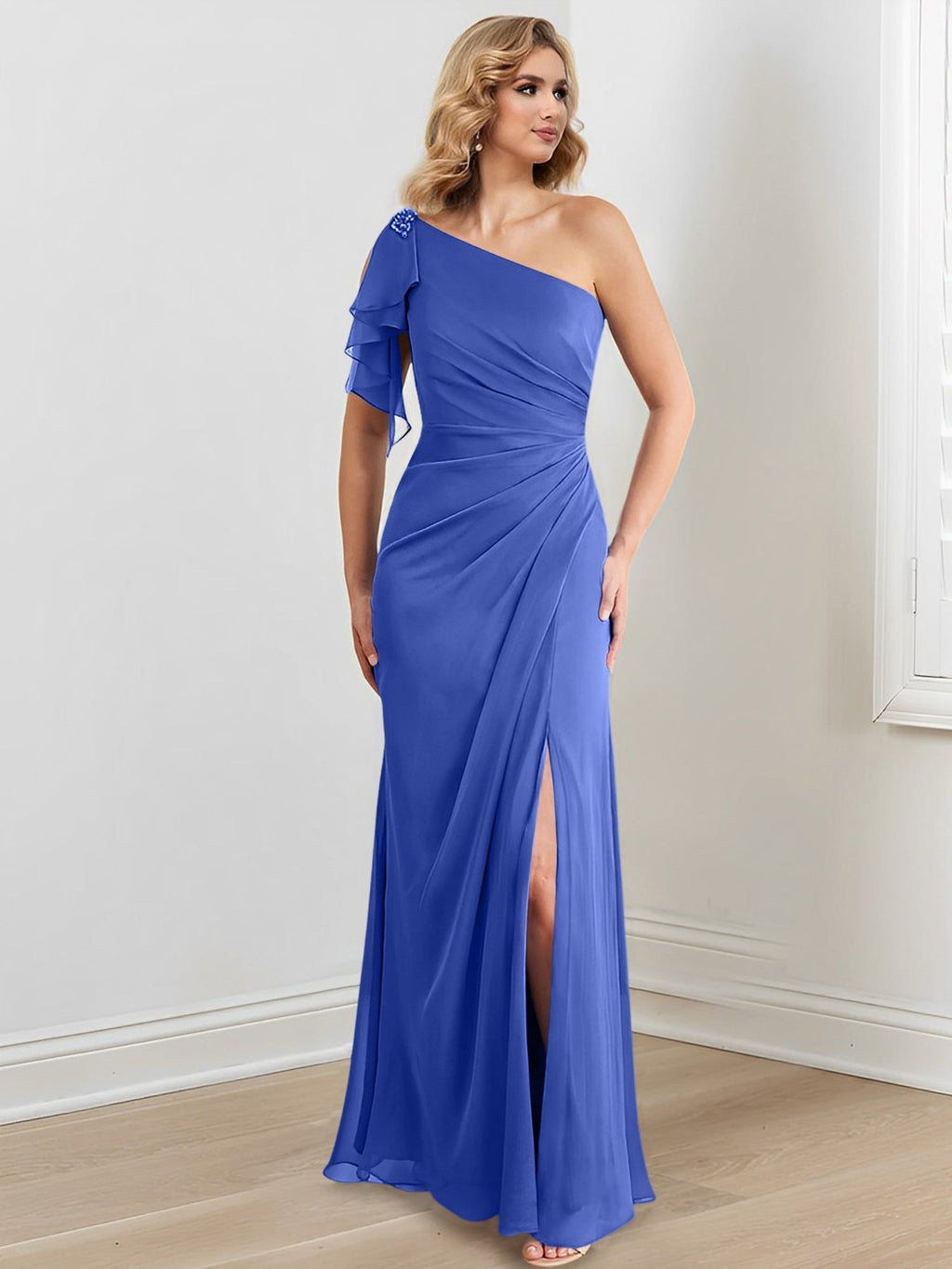Vestidos para madre de la novia con corte tubo/columna, un hombro al aire y largo hasta el suelo