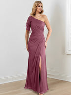 Vestidos para madre de la novia con corte tubo/columna, un hombro al aire y largo hasta el suelo