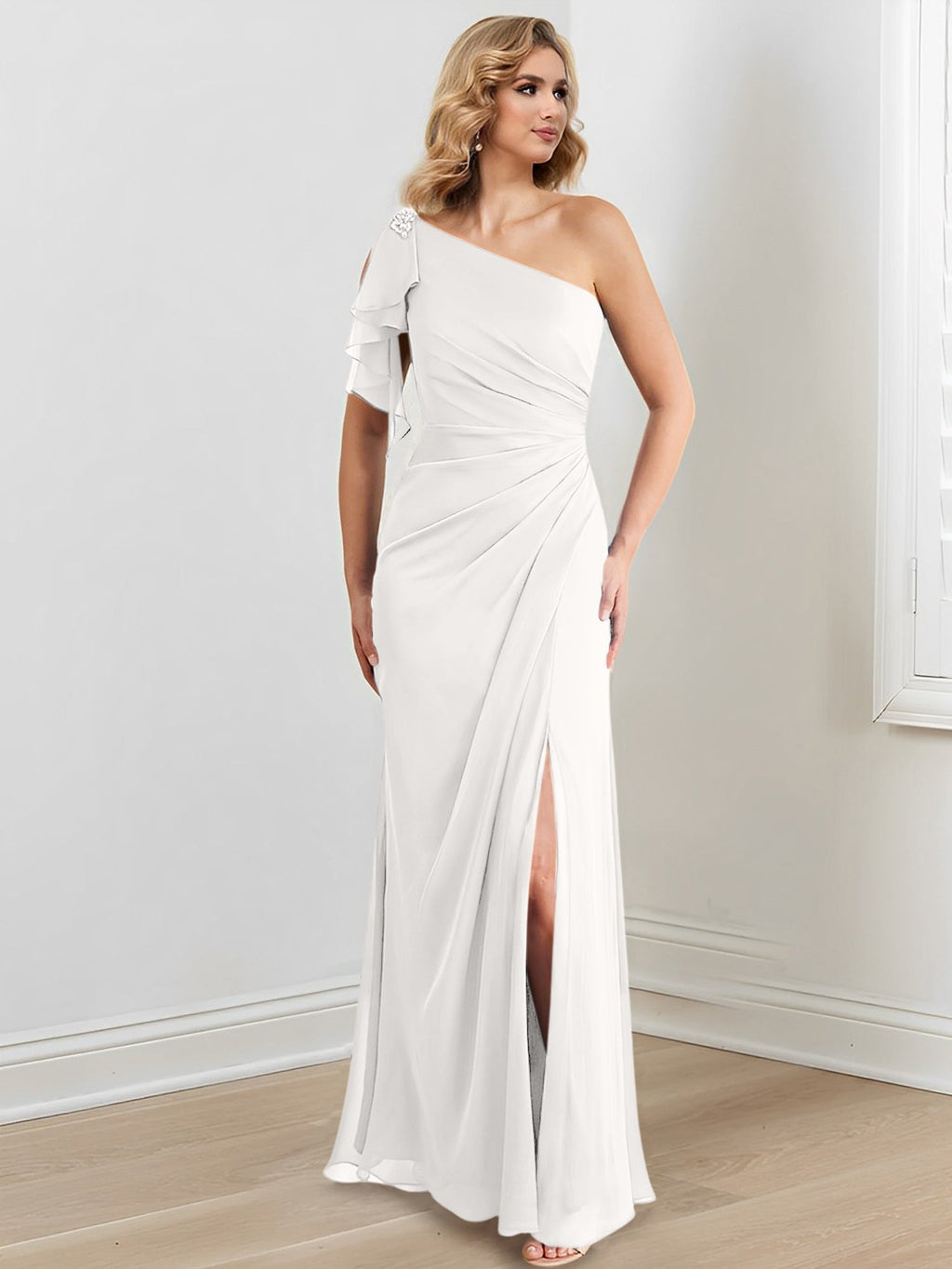 Vestidos para madre de la novia con corte tubo/columna, un hombro al aire y largo hasta el suelo