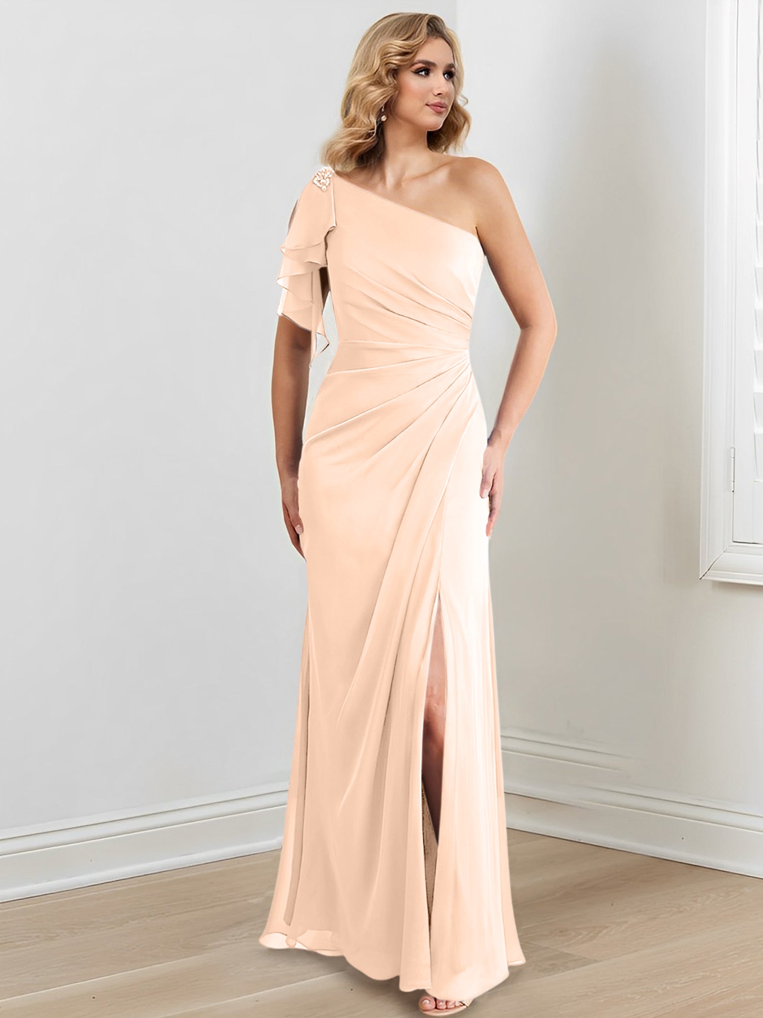 Vestidos para madre de la novia con corte tubo/columna, un hombro al aire y largo hasta el suelo
