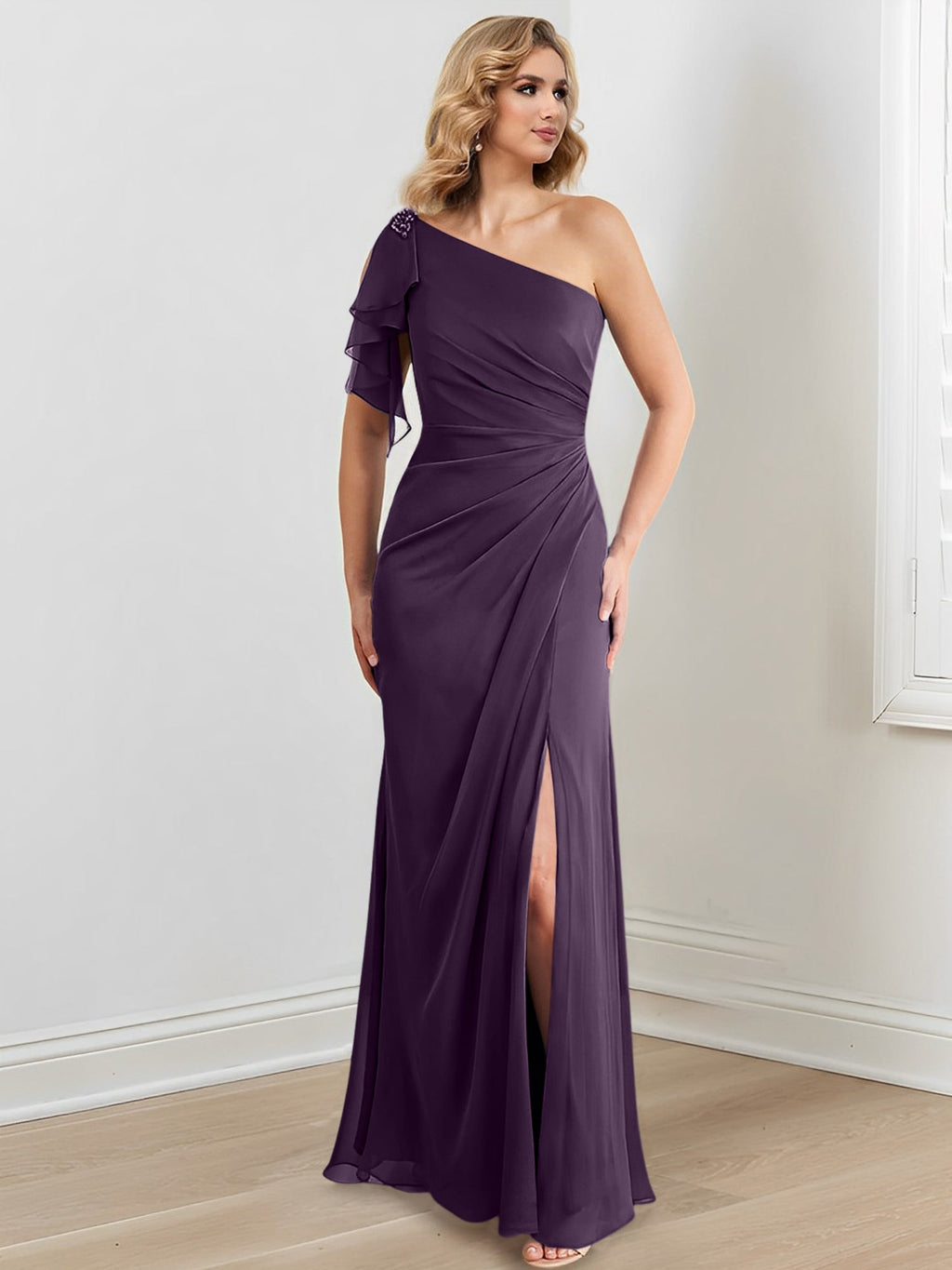 Vestidos para madre de la novia con corte tubo/columna, un hombro al aire y largo hasta el suelo