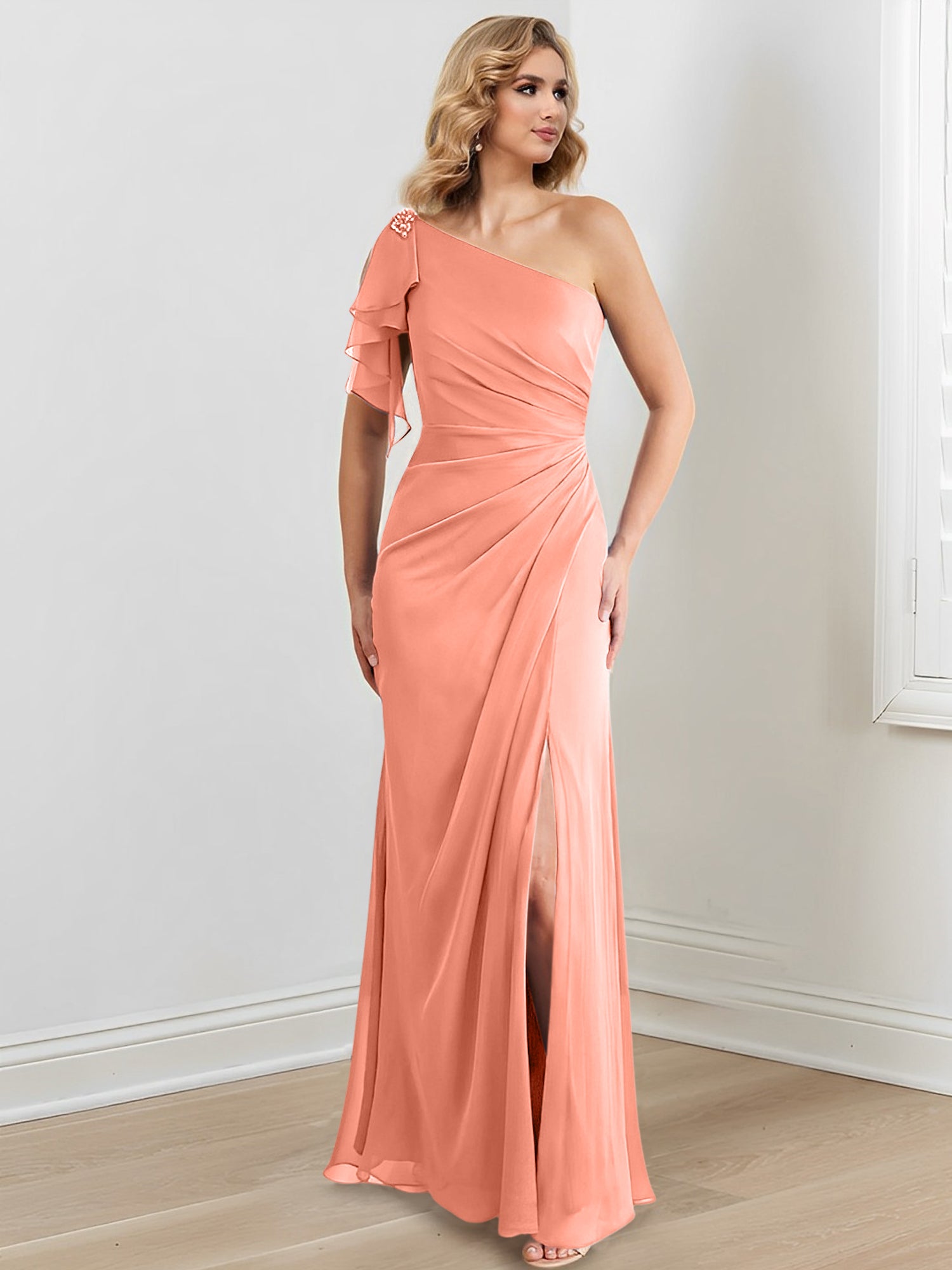 Vestidos para madre de la novia con corte tubo/columna, un hombro al aire y largo hasta el suelo