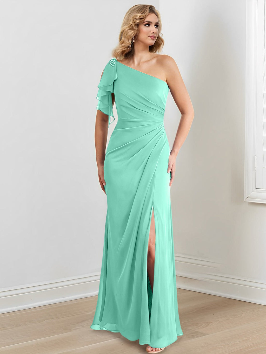 Vestidos para madre de la novia con corte tubo/columna, un hombro al aire y largo hasta el suelo