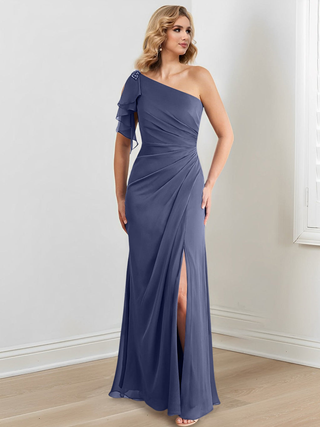 Vestidos para madre de la novia con corte tubo/columna, un hombro al aire y largo hasta el suelo