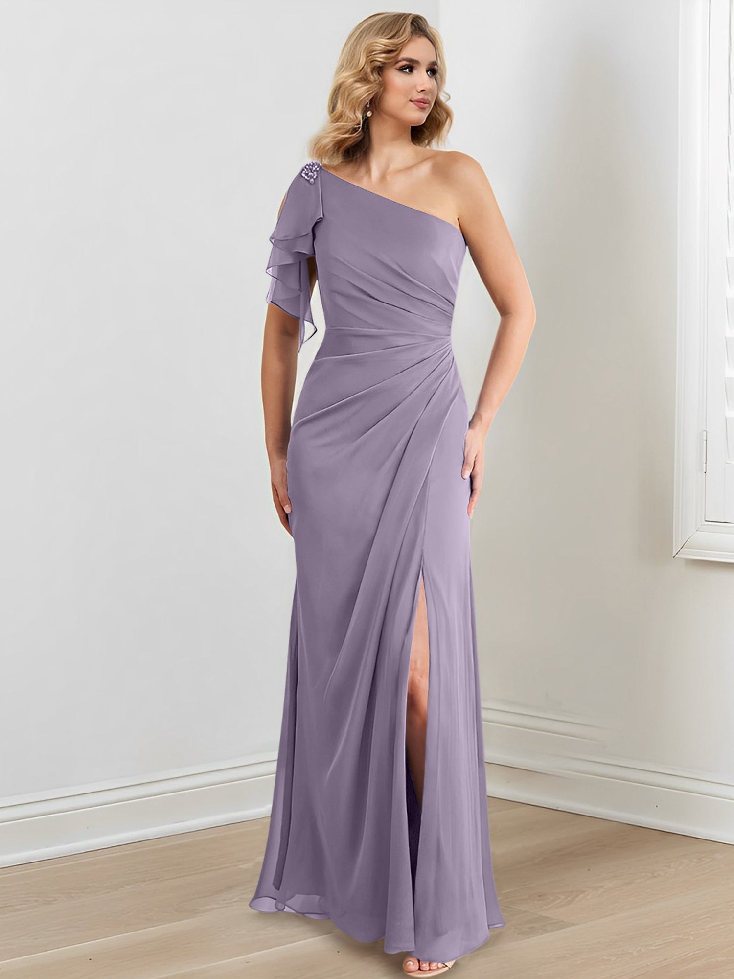 Vestidos para madre de la novia con corte tubo/columna, un hombro al aire y largo hasta el suelo