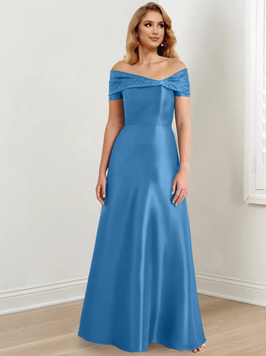 Vestidos de madre de la novia de corte A/princesa, hombros descubiertos y largo hasta el suelo