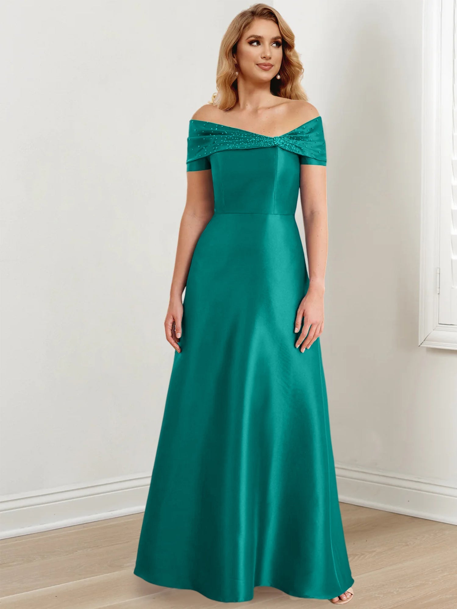 Vestidos de madre de la novia de corte A/princesa, hombros descubiertos y largo hasta el suelo