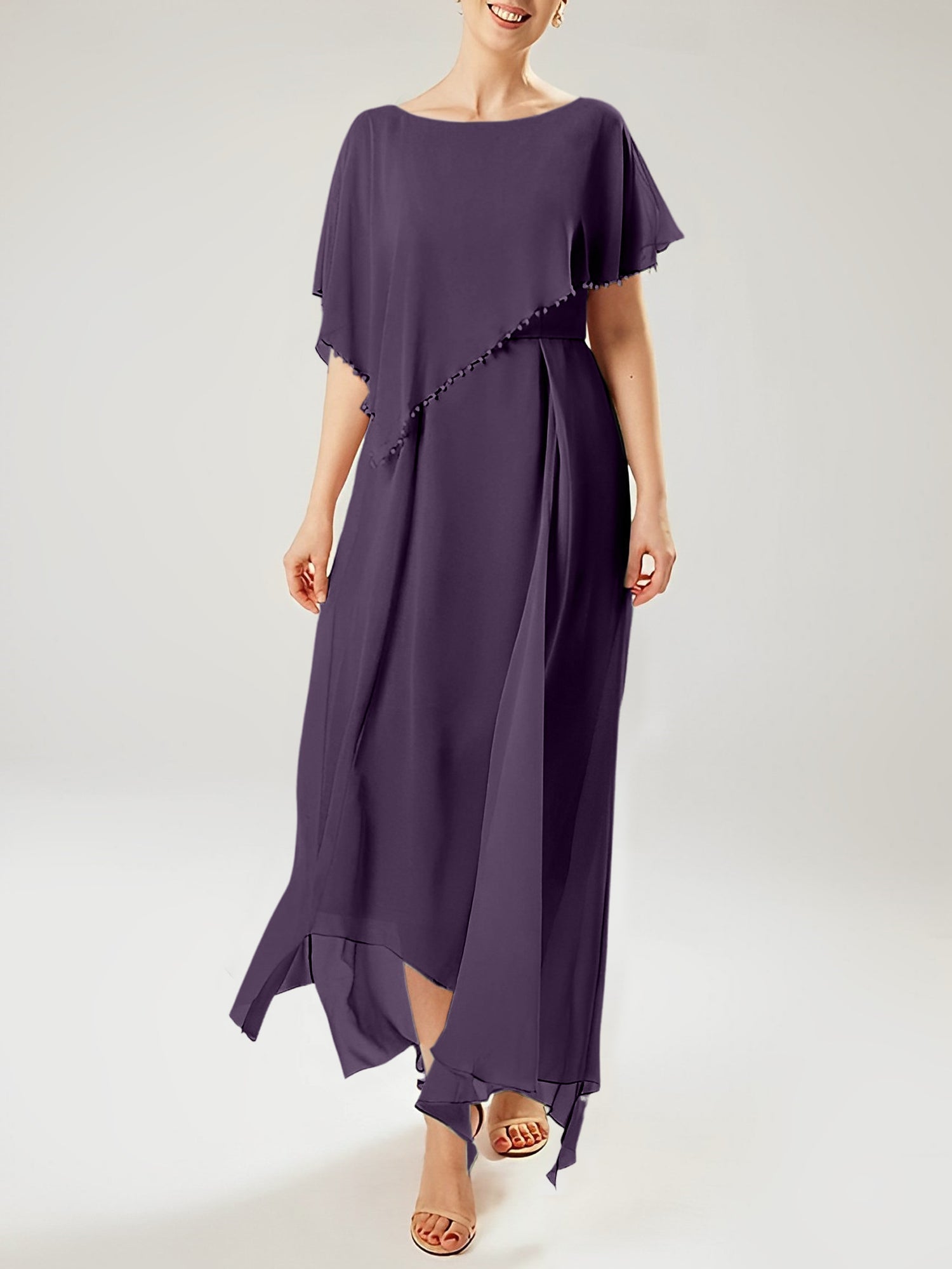 Vestidos de madre de la novia con mangas cortas, corte tubo/columna y borlas