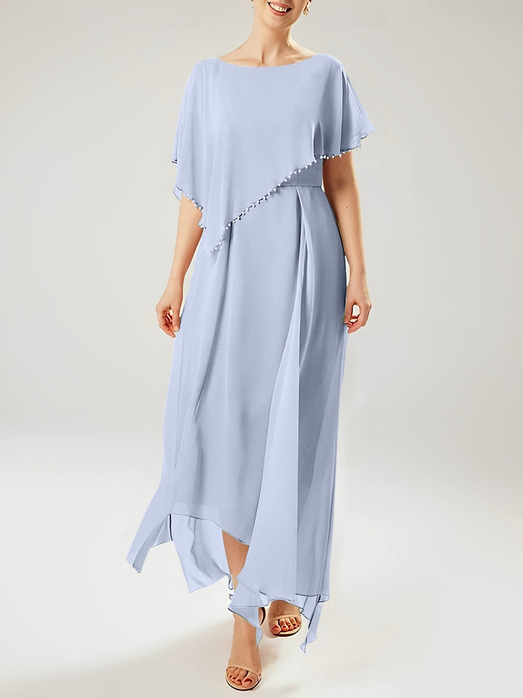 Vestidos de madre de la novia con mangas cortas, corte tubo/columna y borlas