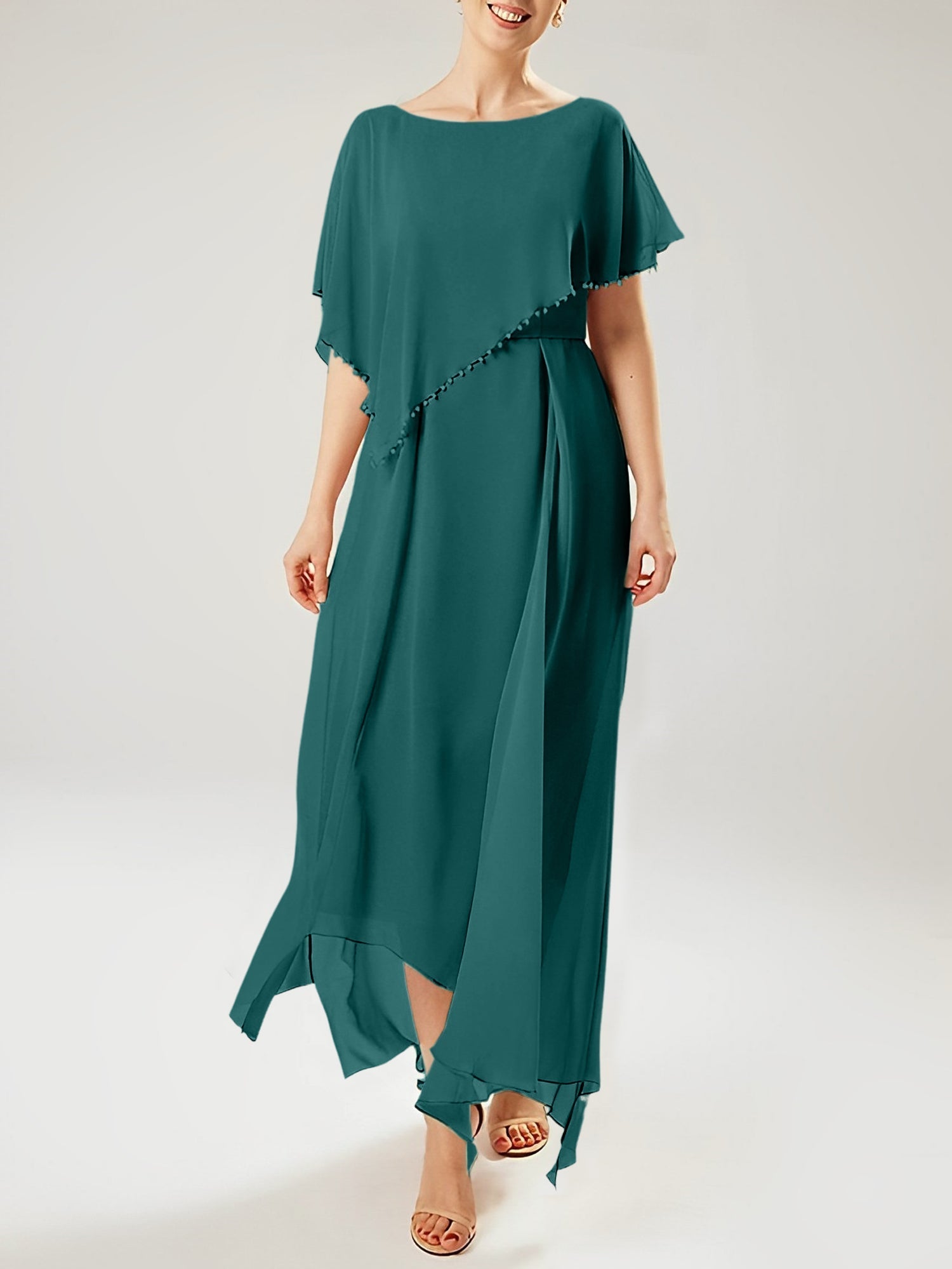Vestidos de madre de la novia con mangas cortas, corte tubo/columna y borlas
