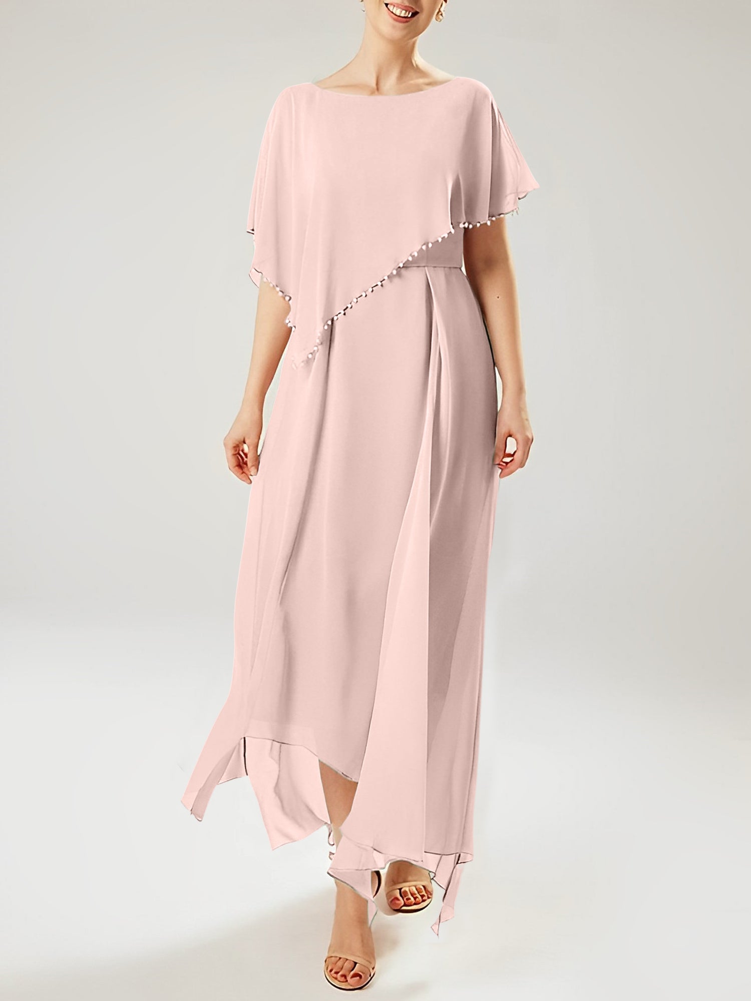 Vestidos de madre de la novia con mangas cortas, corte tubo/columna y borlas