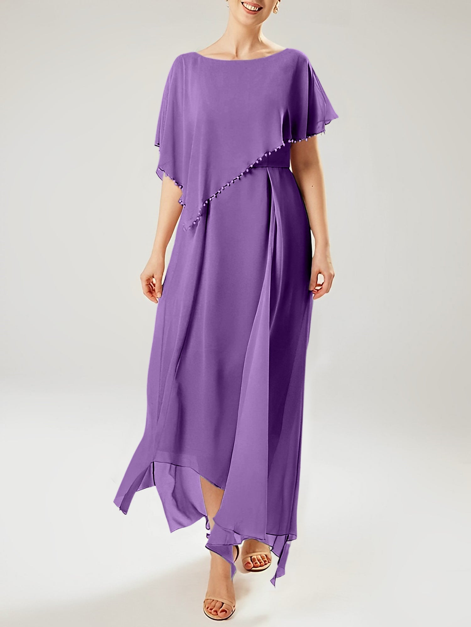Vestidos de madre de la novia con mangas cortas, corte tubo/columna y borlas
