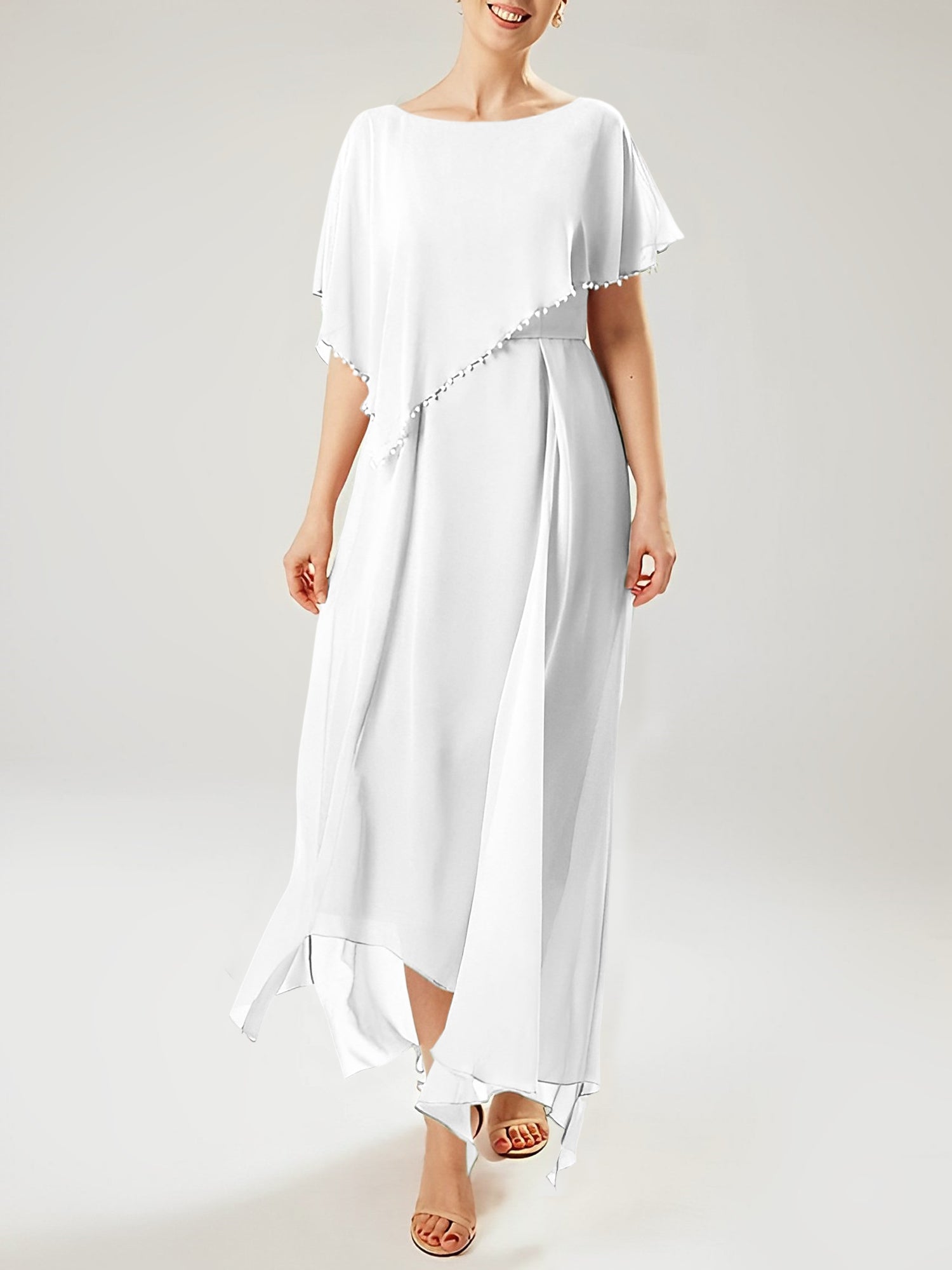 Vestidos de madre de la novia con mangas cortas, corte tubo/columna y borlas