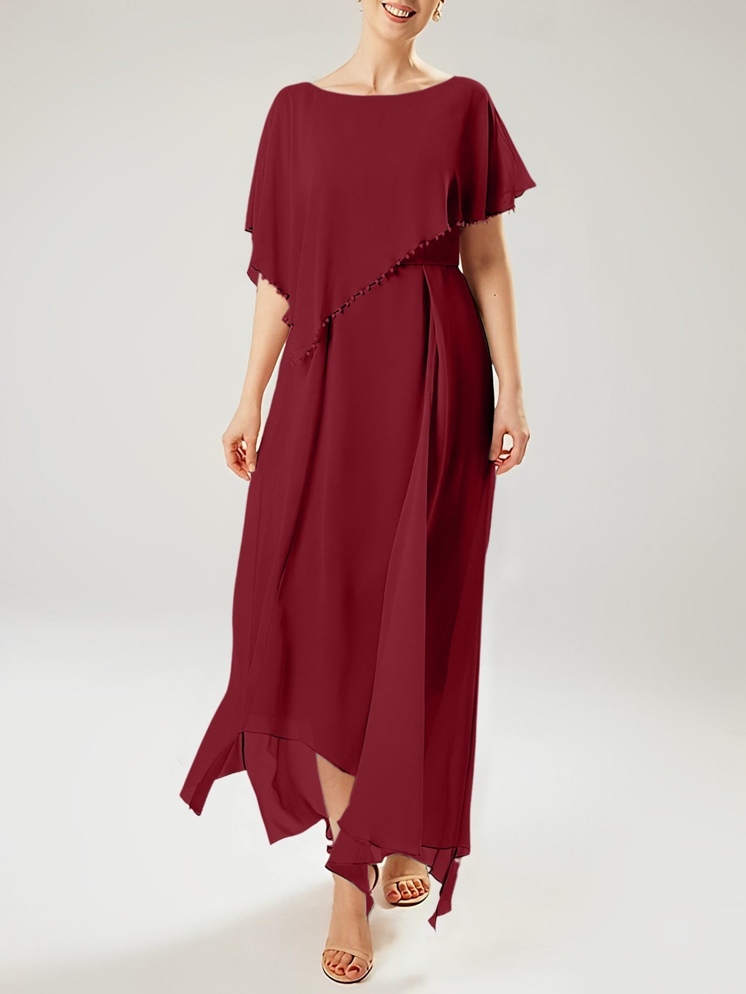 Vestidos de madre de la novia con mangas cortas, corte tubo/columna y borlas