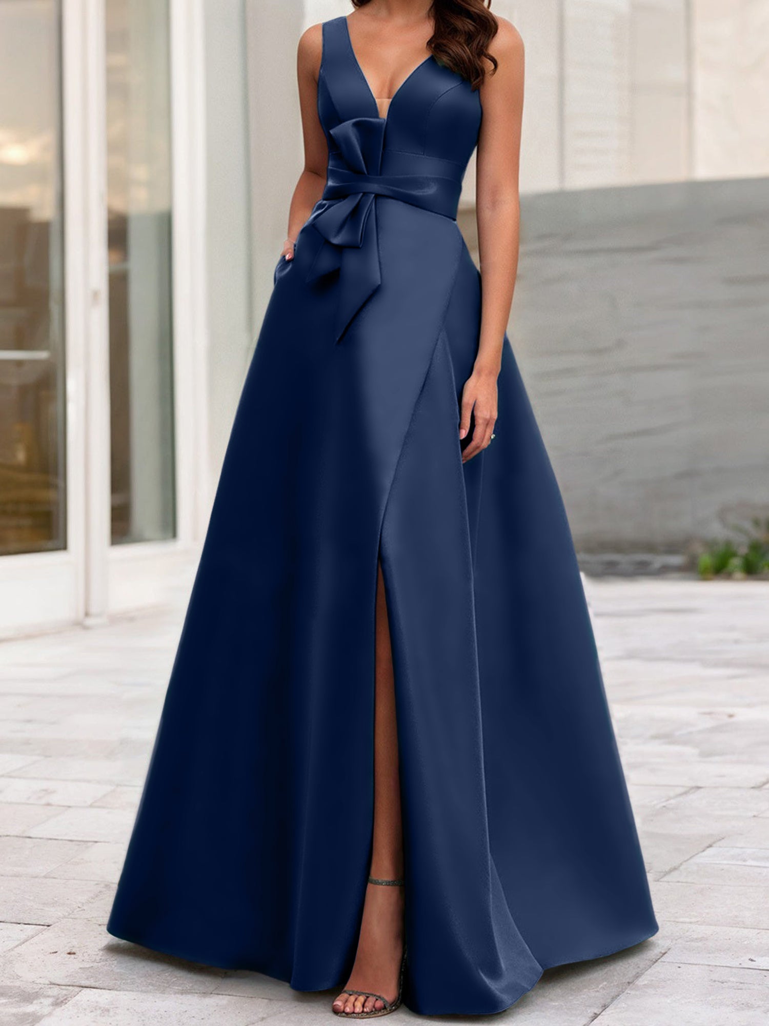 Vestidos de madre de la novia de corte A/princesa, escote en V, sin mangas, con abertura lateral