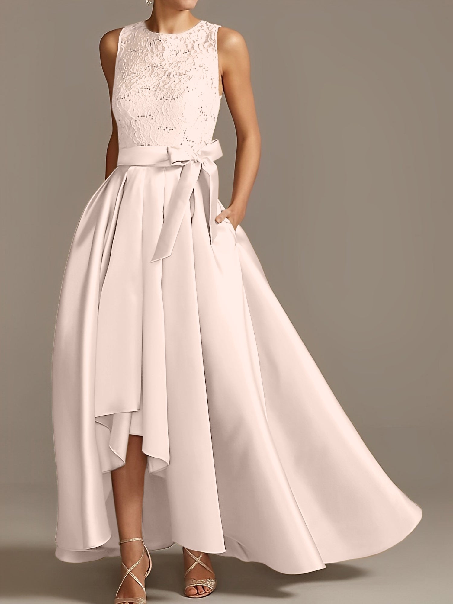 Vestidos de madre de la novia de corte A/princesa, sin mangas, con escote joya y encaje plisado
