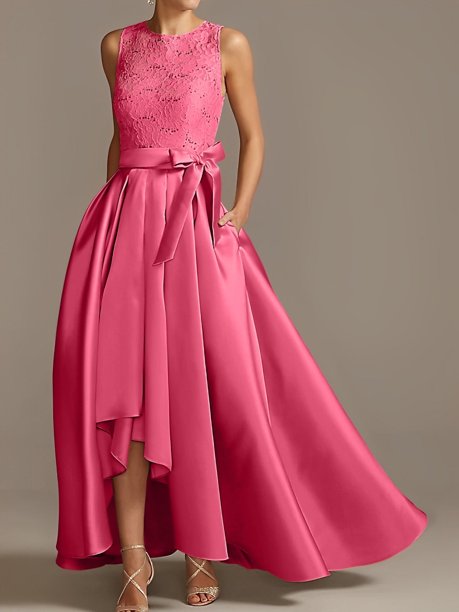 Vestidos de madre de la novia de corte A/princesa, sin mangas, con escote joya y encaje plisado