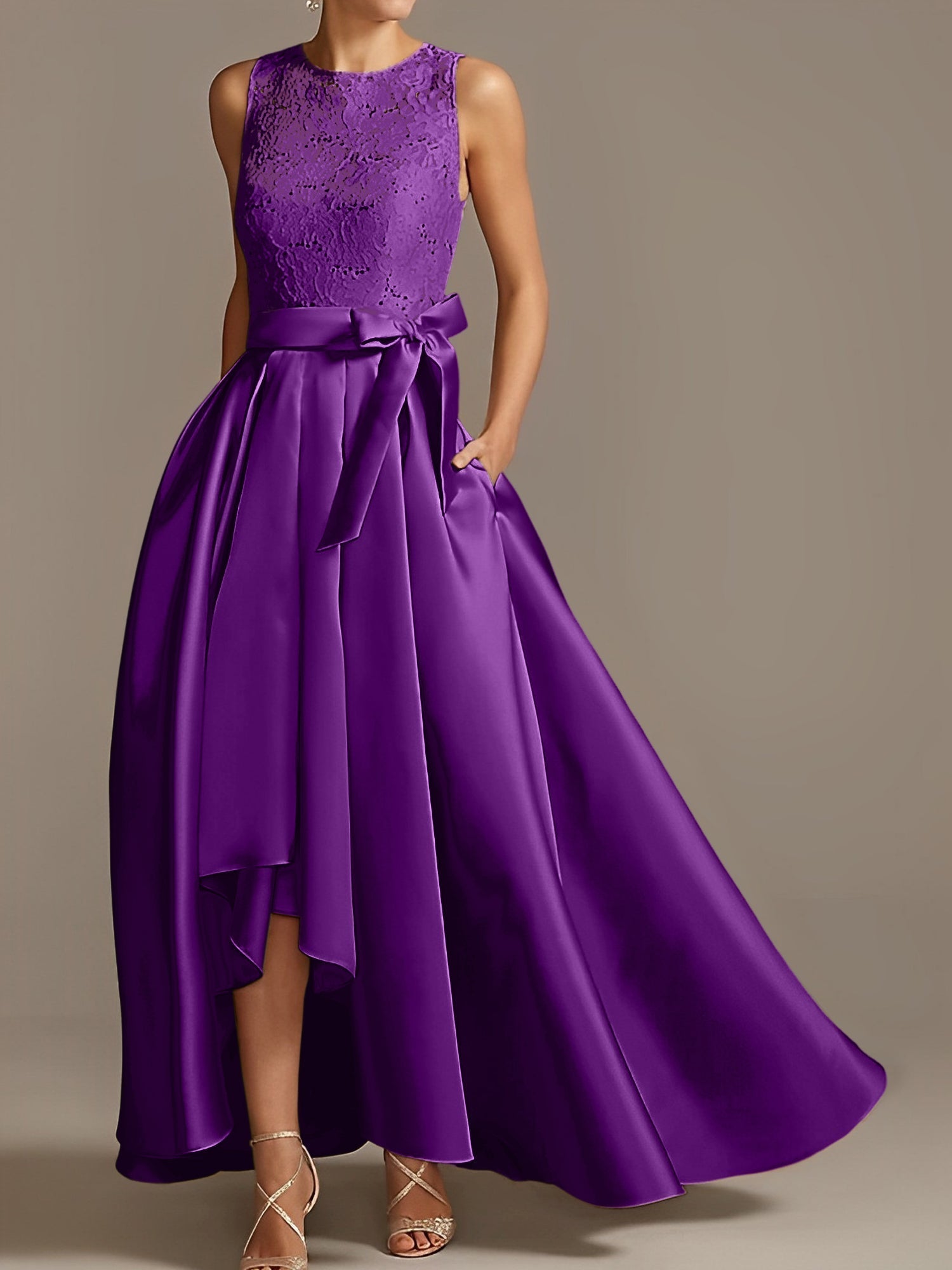 Vestidos de madre de la novia de corte A/princesa, sin mangas, con escote joya y encaje plisado