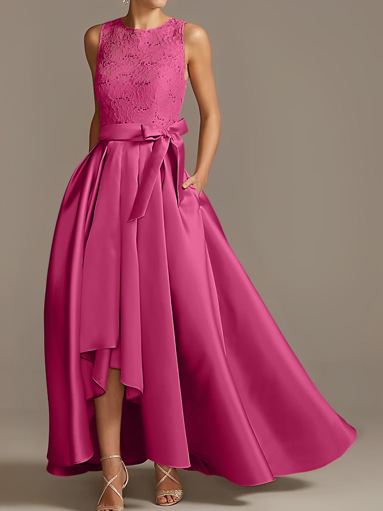 Vestidos de madre de la novia de corte A/princesa, sin mangas, con escote joya y encaje plisado
