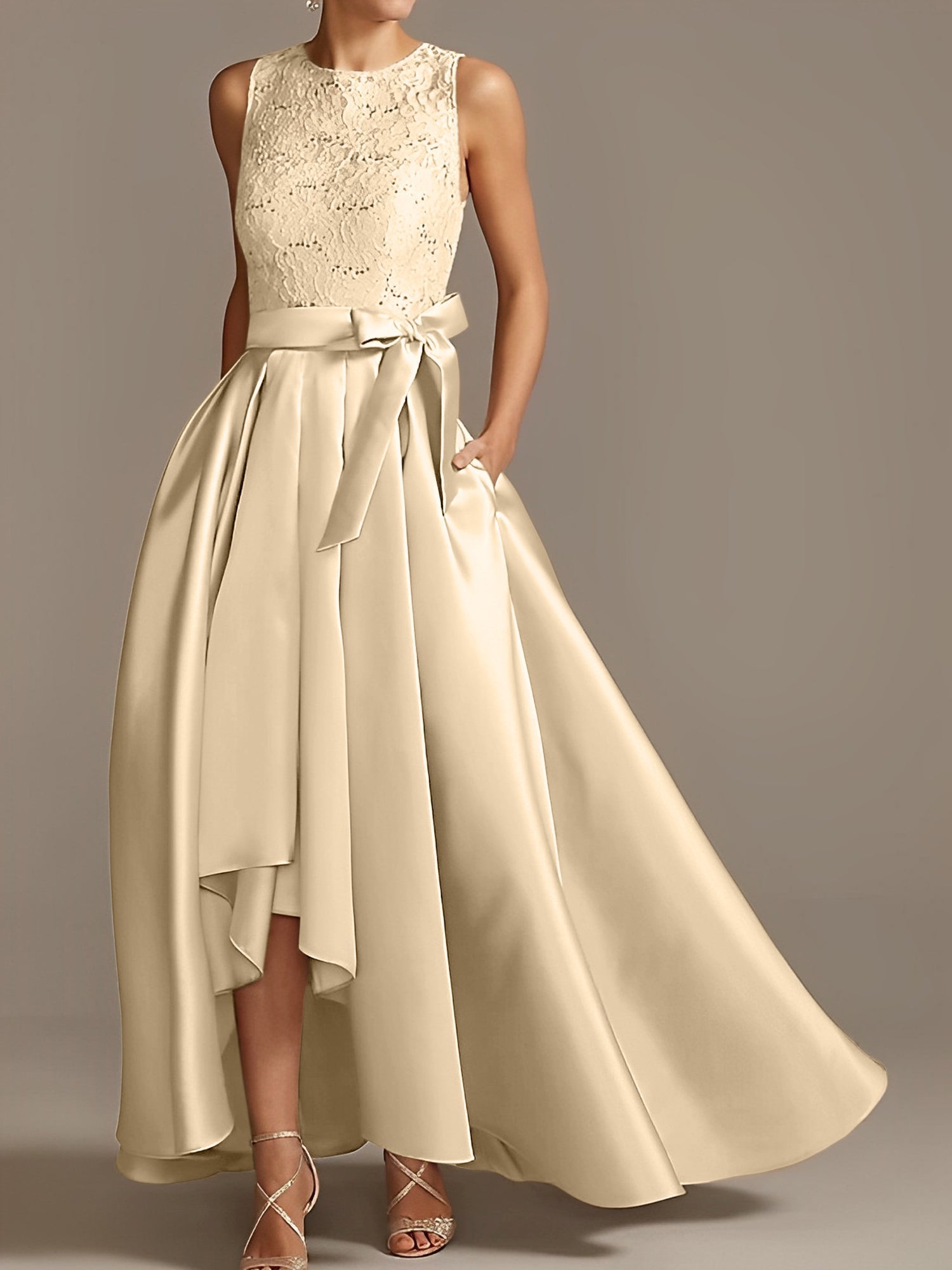 Vestidos de madre de la novia de corte A/princesa, sin mangas, con escote joya y encaje plisado